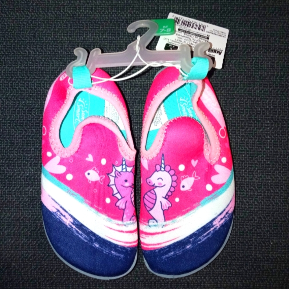 Sunsmart size 7/8 Girls Water Sandals